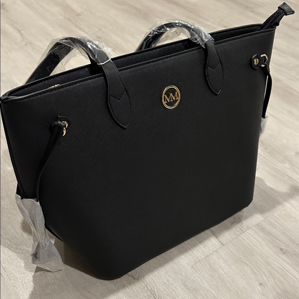 NWT Marilyn Monroe Collection Black Zip Tote